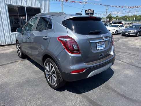Used 2019 Buick Encore Essence AWD/4WD image 5