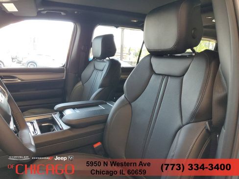 New 2026 Jeep Grand Wagoneer Limited AWD/4WD image 18