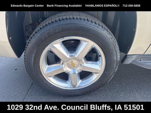 Used 2013 Chevrolet Suburban LTZ AWD/4WD image 9