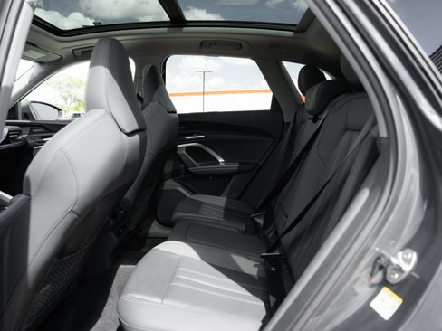 Certified 2025 Audi Q5 Premium w/ Premium Plus AWD/4WD image 25
