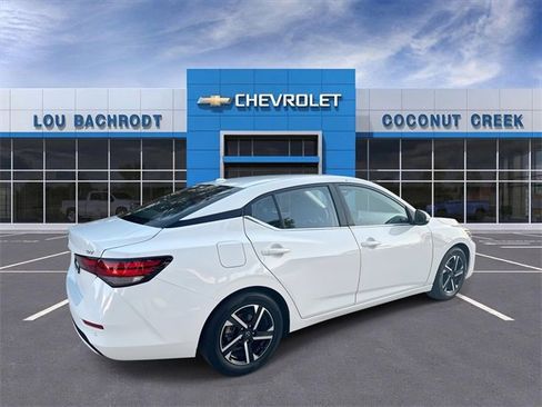 Used 2024 Nissan Sentra SV image 8