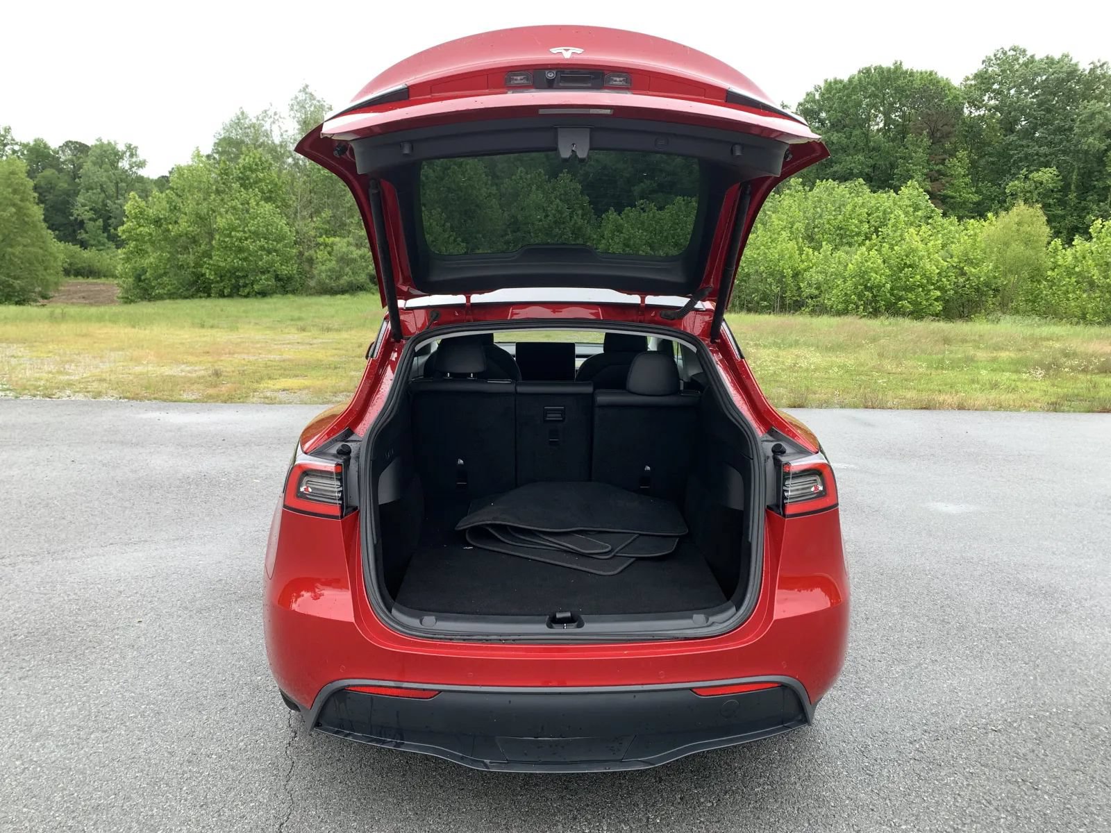 Used 2021 Tesla Model Y Long Range AWD/4WD image 9