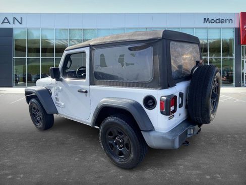 Used 2018 Jeep Wrangler Sport image 6