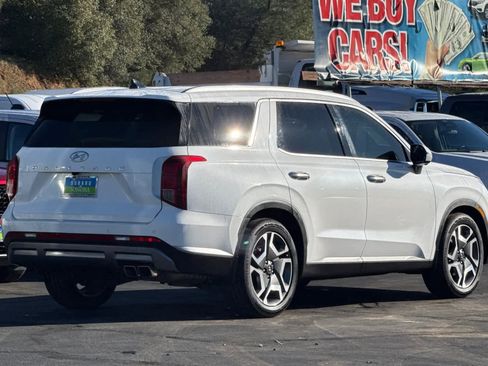 Used 2023 Hyundai Palisade SEL w/ Cargo Package image 4