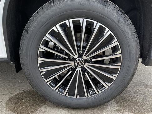 New 2026 Volkswagen Tiguan S image 10