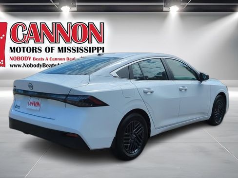 New 2026 Nissan Sentra SV w/ Floor Mat Package FWD image 5