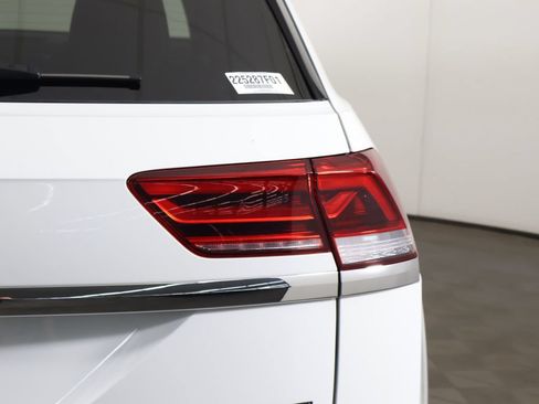 Used 2023 Volkswagen Atlas Cross Sport SE w/ Panoramic Sunroof Package AWD/4WD image 17
