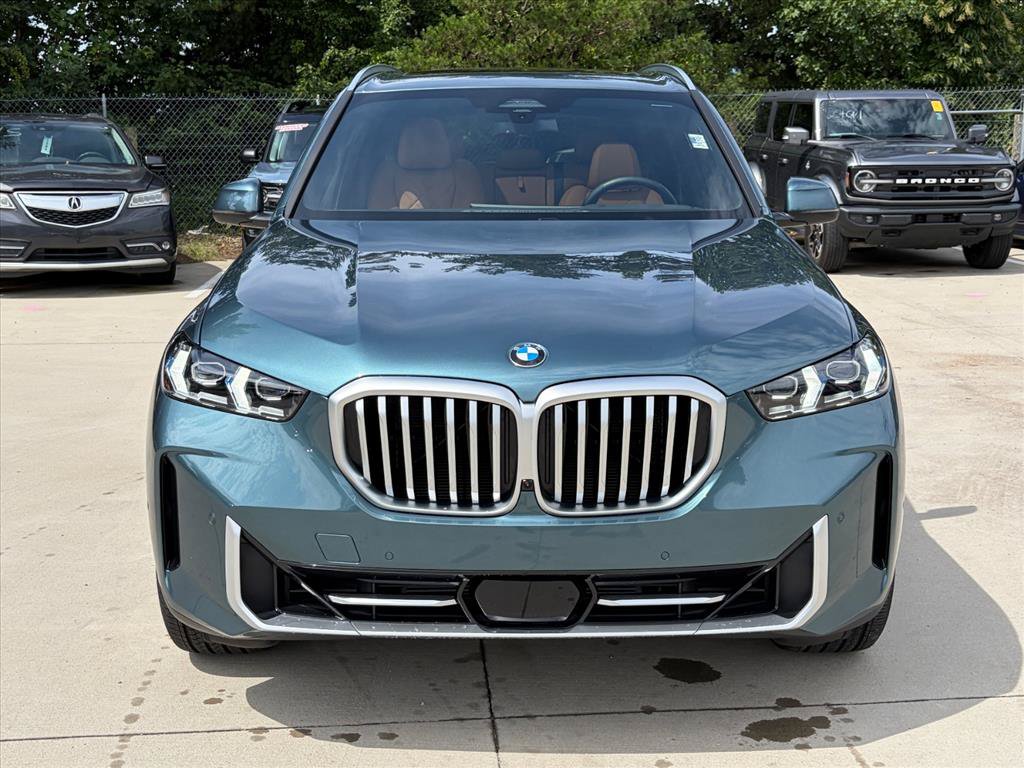 Used 2024 BMW X5 xDrive40i w/ Premium Package AWD/4WD image 6