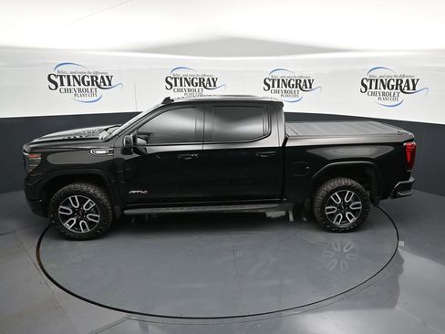 Used 2024 GMC Sierra 1500 AT4 w/ Technology Package AWD/4WD image 21