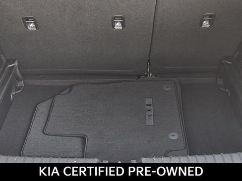 Certified 2025 Kia Soul LX w/ LX Technology Package FWD image 9