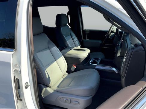 Used 2020 Chevrolet Silverado 1500 LTZ w/ LTZ Plus Package AWD/4WD image 9