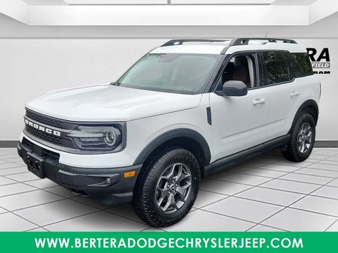Used 2023 Ford Bronco Sport Badlands w/ Premium Package AWD/4WD image 3
