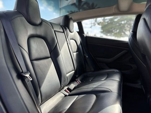 Used 2022 Tesla Model 3 Long Range image 11