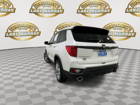 Used 2024 Honda Passport EX-L image 9