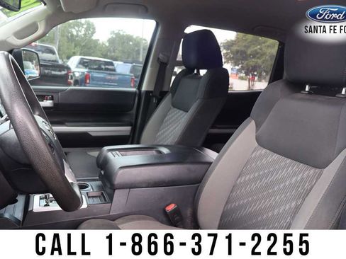 Used 2019 Toyota Tundra SR5 w/ SR5 Upgrade Package AWD/4WD image 21
