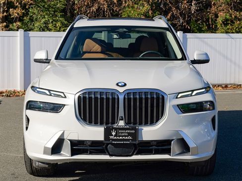 Used 2023 BMW X7 xDrive40i w/ Premium Package image 2