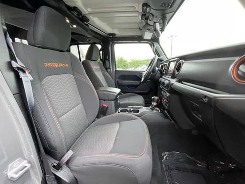 Used 2023 Jeep Gladiator Mojave w/ Cold Weather Group AWD/4WD image 31