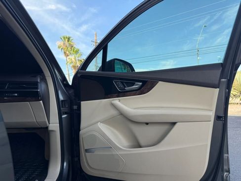 Used 2018 Audi Q7 3.0T Premium Plus AWD/4WD image 36