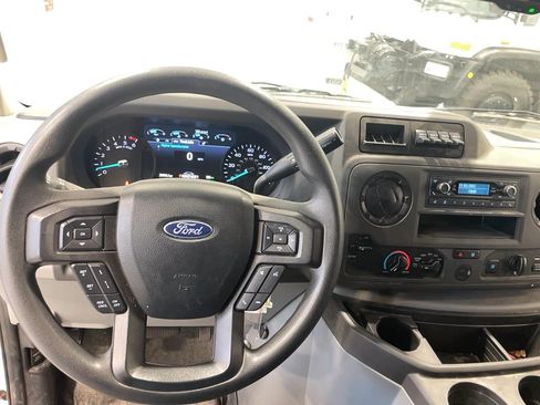 Used 2023 Ford E-350 and Econoline 350 Super Duty w/ Driver's Safety Package RWD image 8