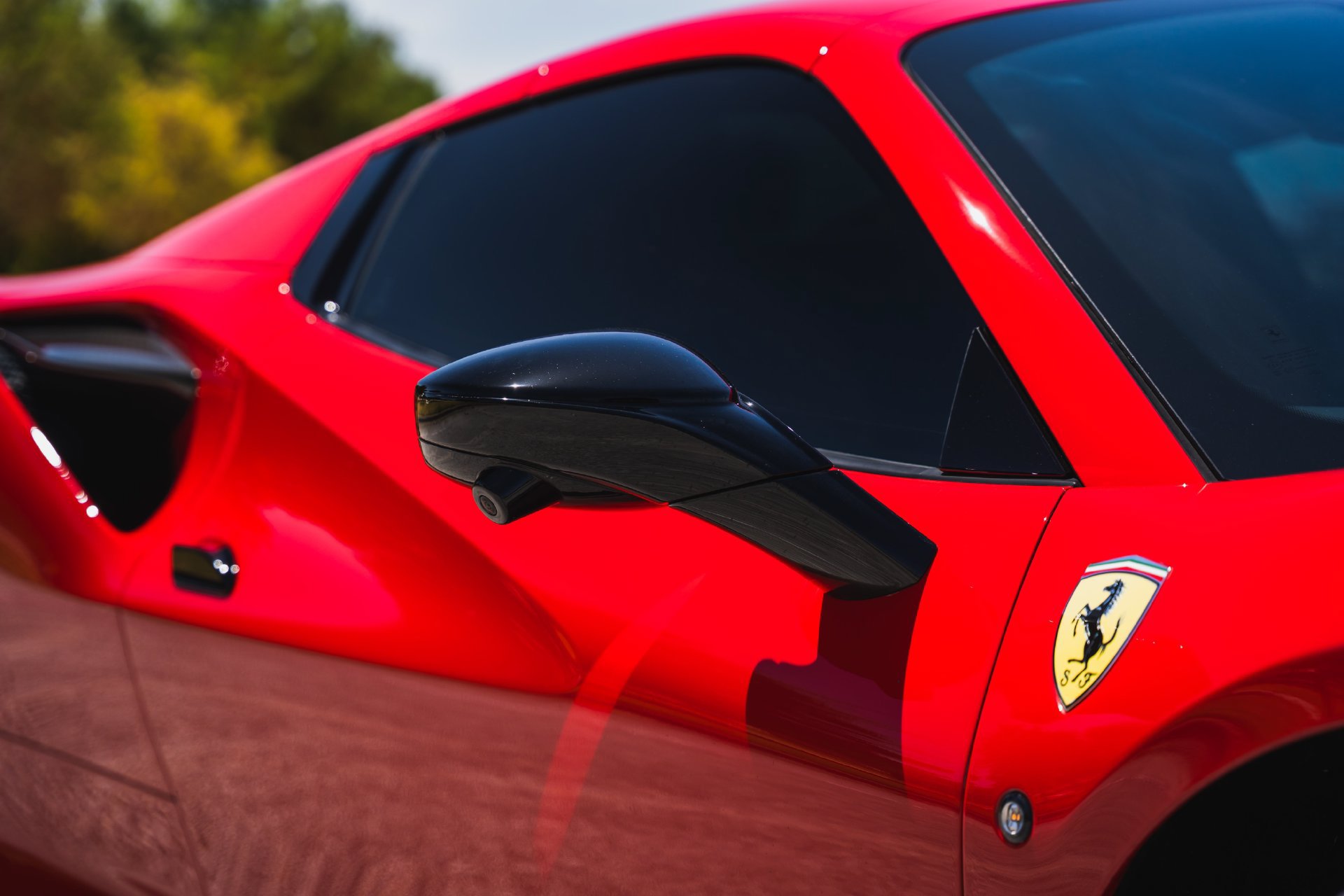 Used 2021 Ferrari F8 Tributo RWD image 36