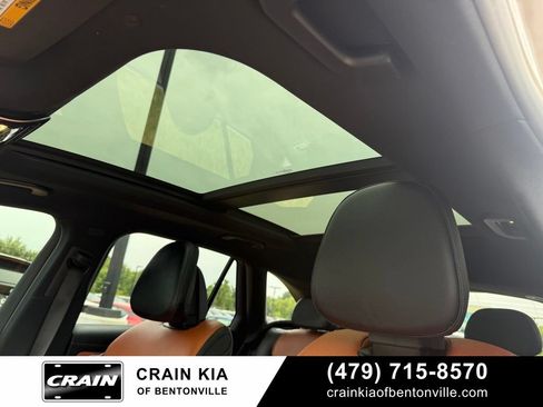Used 2024 Mercedes-Benz GLC 300 4MATIC image 21