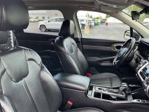 Used 2021 Kia Sorento EX w/ Panoramic Sunroof Package FWD image 29