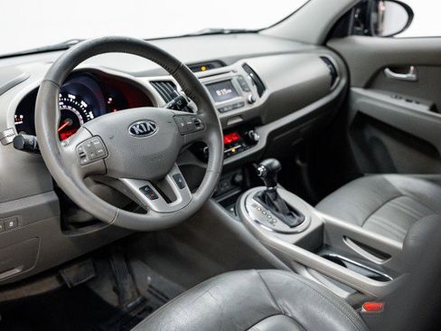 Used 2016 Kia Sportage EX image 11