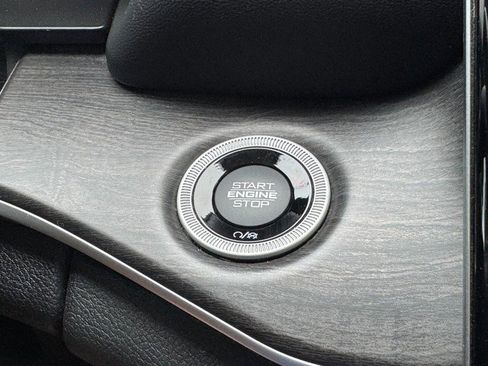 Used 2022 Jeep Grand Cherokee L Limited image 24