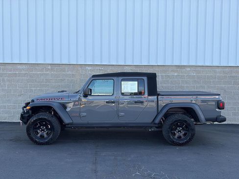 Used 2023 Jeep Gladiator Mojave w/ Cold Weather Group AWD/4WD image 35