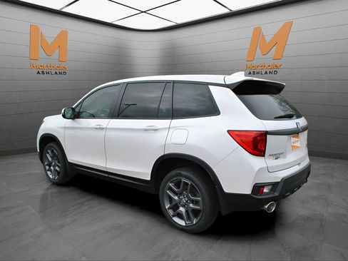 Used 2023 Honda Passport EX-L image 2