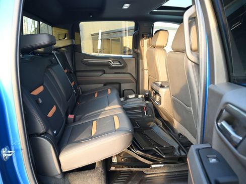 Used 2022 GMC Sierra 1500 AT4 w/ AT4 Premium Package image 40