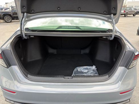 Used 2024 Honda Accord Sport image 31