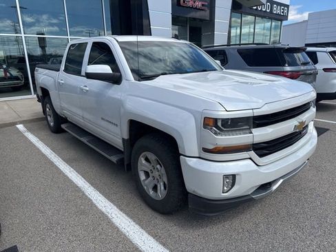 Used 2018 Chevrolet Silverado 1500 LT w/ All Star Edition image 2