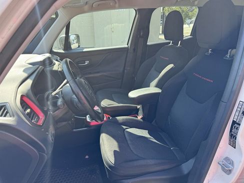 Used 2018 Jeep Renegade Trailhawk w/ Safety & Security Group image 14