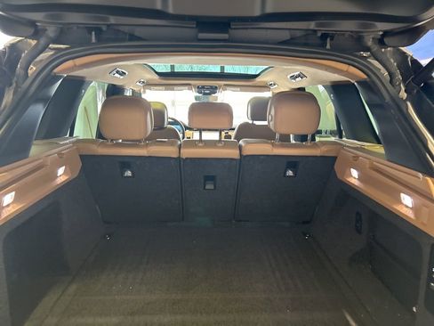 Used 2023 Land Rover Range Rover SE image 16