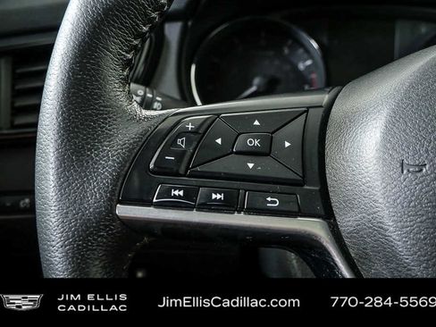 Used 2020 Nissan Rogue SL w/ Premium Package FWD image 10
