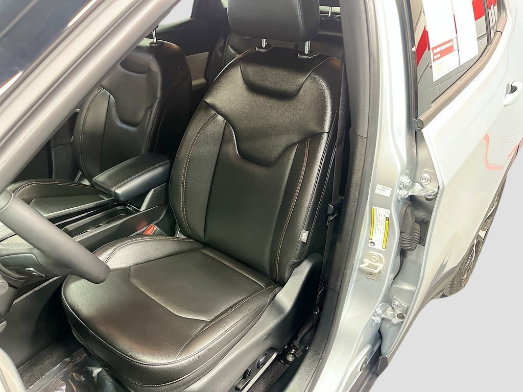 Used 2024 Jeep Compass Limited AWD/4WD image 19