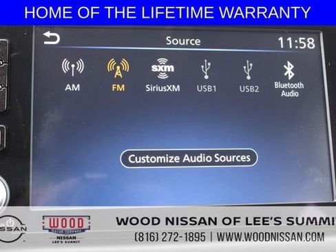 New 2025 Nissan Versa SR w/ Trunk Package image 27