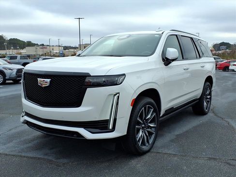 Used 2021 Cadillac Escalade Sport Platinum w/ LPO, Floor Liner Package image 1
