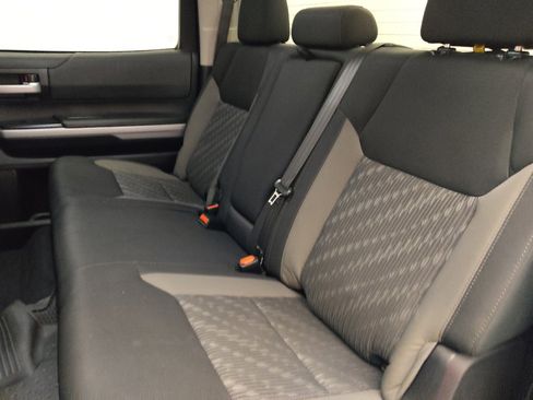 Used 2020 Toyota Tundra SR5 w/ SR5 Upgrade Package image 18