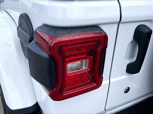 Used 2020 Jeep Wrangler Unlimited Rubicon w/ Quick Order Package 28Y Recon AWD/4WD image 29