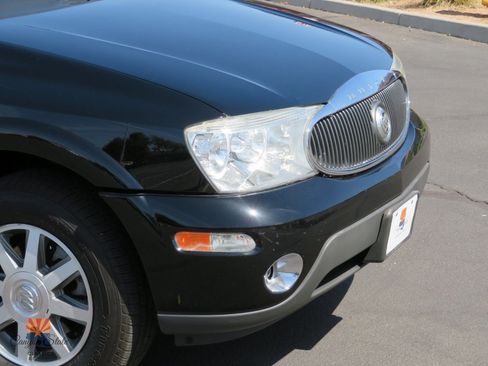 Used 2005 Buick Rainier CXL AWD/4WD image 32