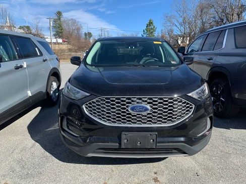 Used 2023 Ford Edge SEL image 7