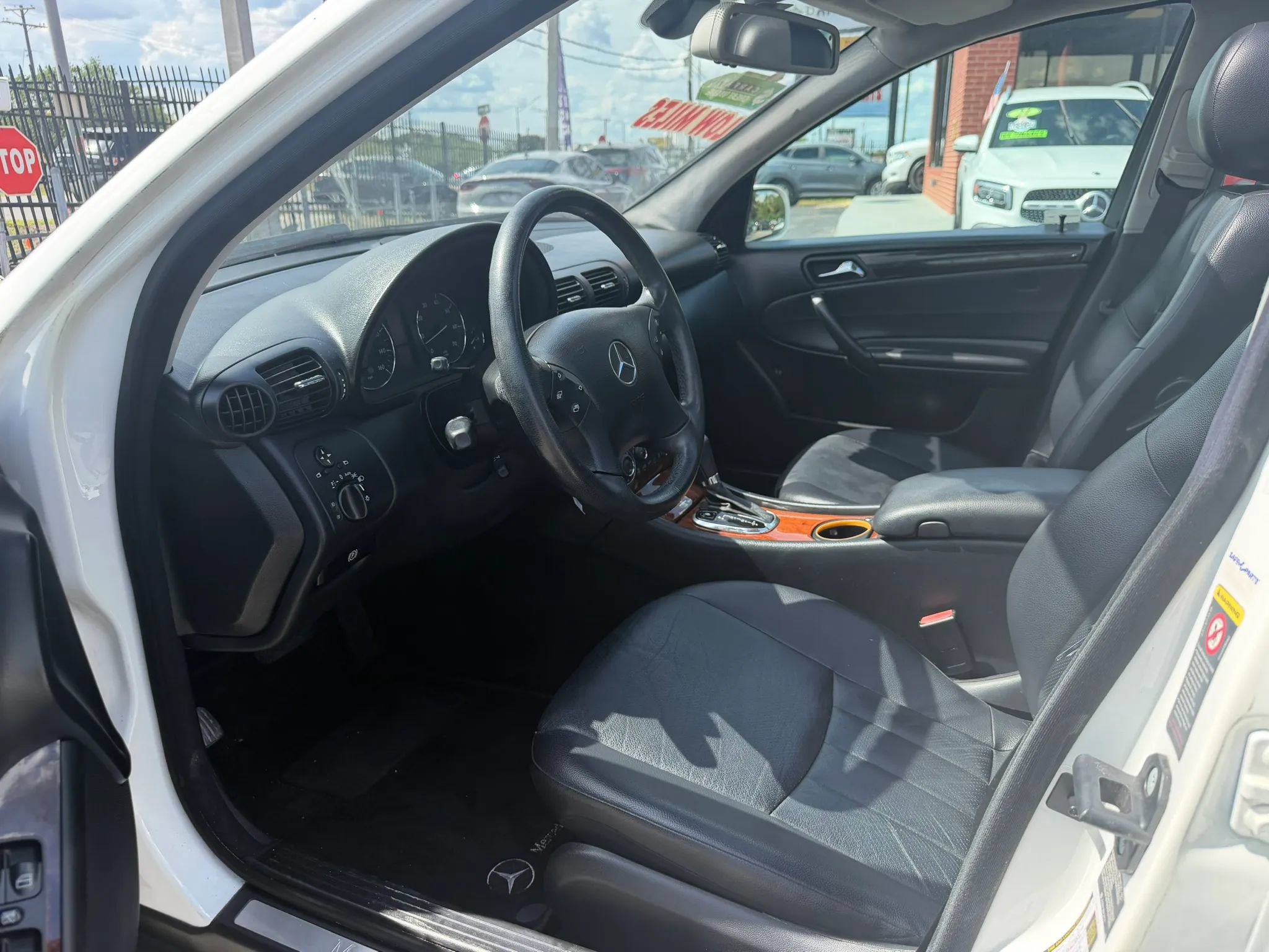 Used 2006 Mercedes-Benz C 280 Sedan image 8