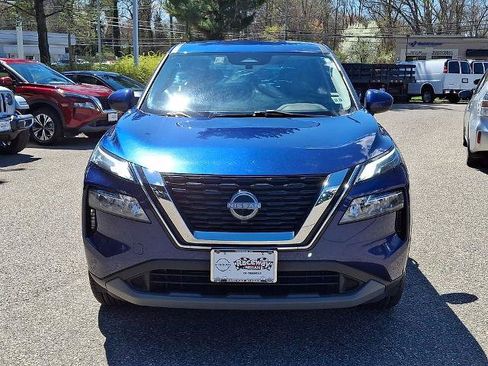 Certified 2023 Nissan Rogue SV AWD/4WD image 3
