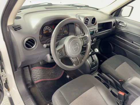 Used 2016 Jeep Patriot Sport w/ Power Value Group image 4