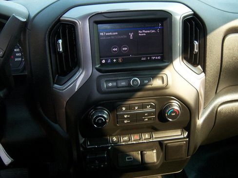 Used 2020 Chevrolet Silverado 1500 Custom Trail Boss image 17