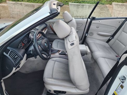 Used 2008 BMW 128i Convertible RWD image 33