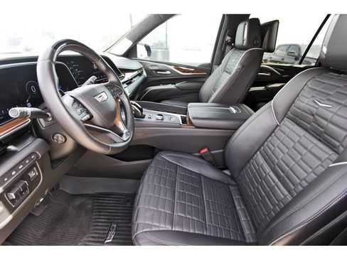 Used 2023 Cadillac Escalade ESV Sport Platinum w/ LPO, Floor Liner Package AWD/4WD image 6