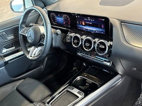 Certified 2026 Mercedes-Benz GLA 250 image 31